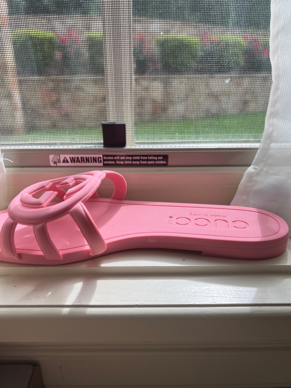 Gucci Pink Interlocking G Slide Sandals - Picture 3 of 4